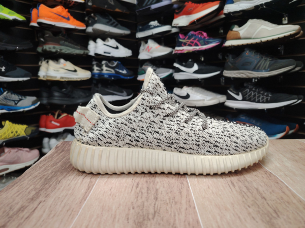 Adidas Yeezy Talla 7.5