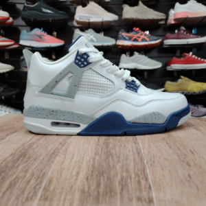 Jordan Retro 4 white Blue