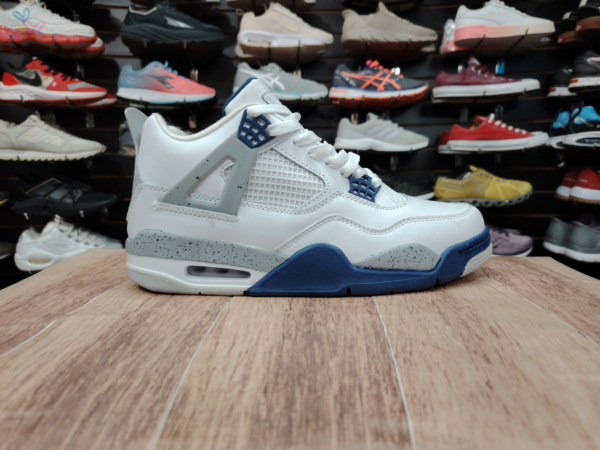Jordan Retro 4 white Blue