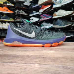 Nike Para Baloncesto. Talla 11