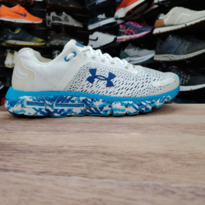 Underarmour Infinity. Talla 10.5 cm