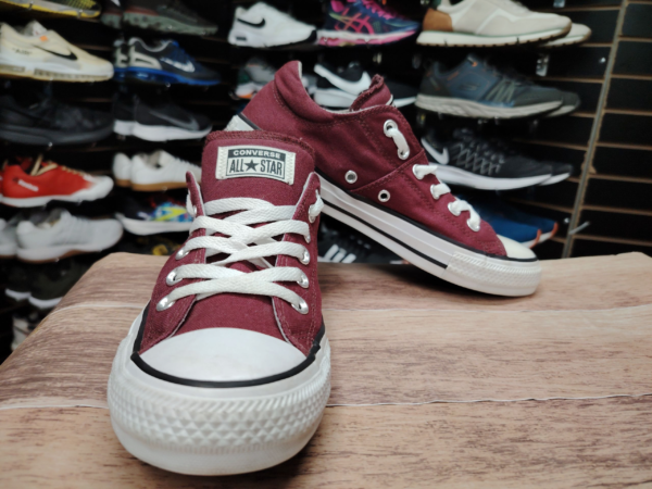 Converse Talla 8.5 - Imagen 2