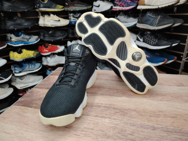 Jordan Orizontal Talla 10.5