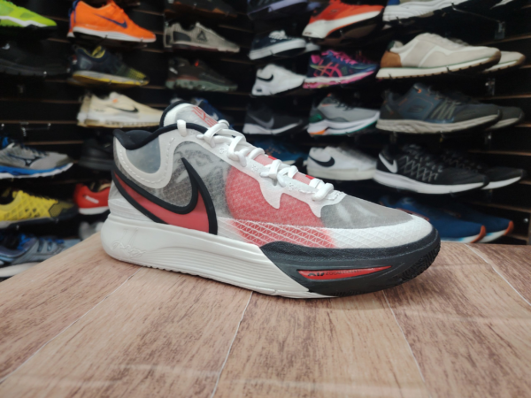 Nike Kirie Rojo R