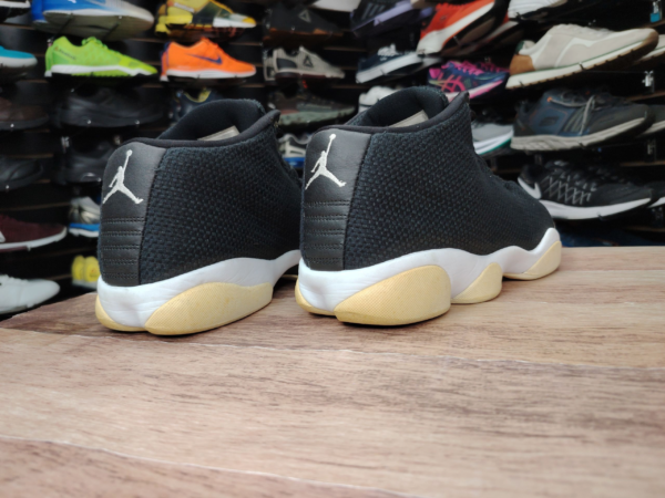 Jordan Orizontal Talla 10.5 - Imagen 3