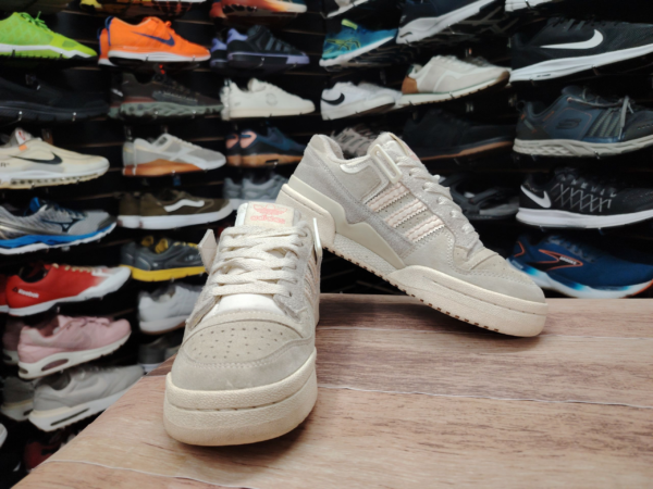 Adidas Forum talla 5 - Imagen 2