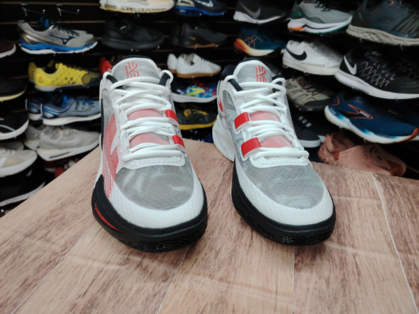Nike Kyrie - Imagen 2