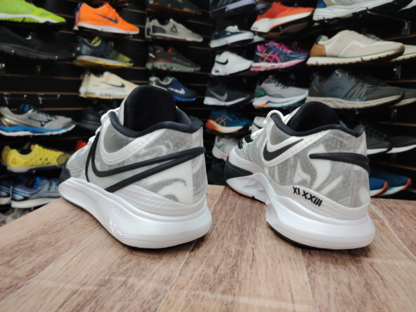 Nike Kyrie - Imagen 3