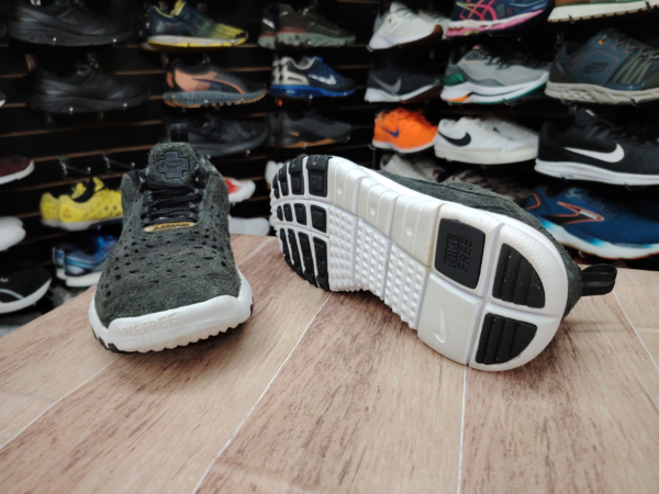 NIke Free Run. Talla 8
