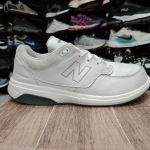 New Balance 813. Talla 9.5