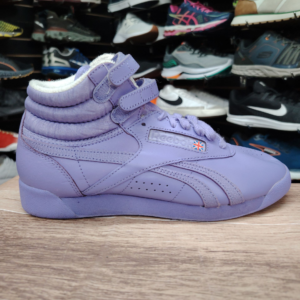 Reboook freestyle Talla 6.5