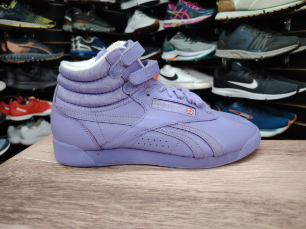 Reboook freestyle Talla 6.5