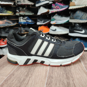 Adidas. Talla 8