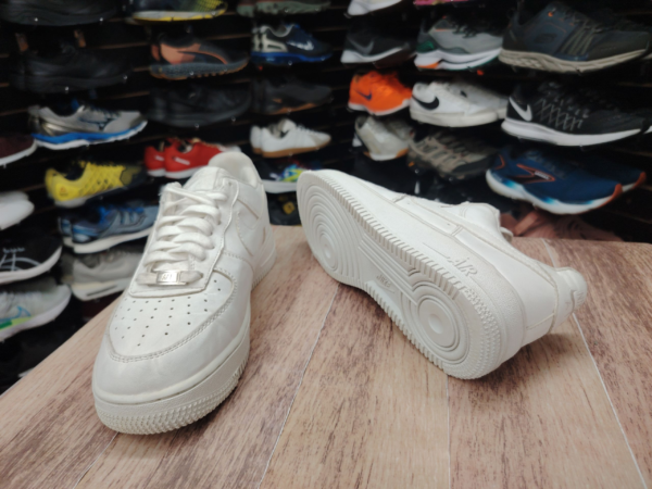 Nike Air Force ONe AF1. Talla 8
