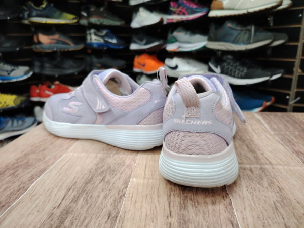 Skechers go run. Talla 4
