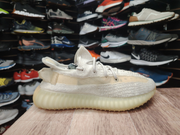 Adidas Yeesy 350. Talla 6.5