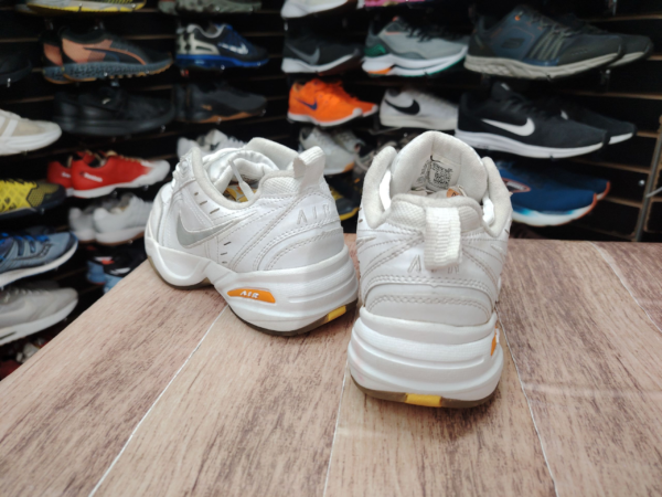 Nike Air Mornach Talla 5.5 - Imagen 2