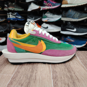 Nike Sacai. Talla 7