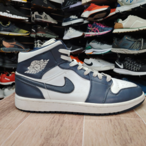 Nike Air Jordan 1 High. Talla 9.5
