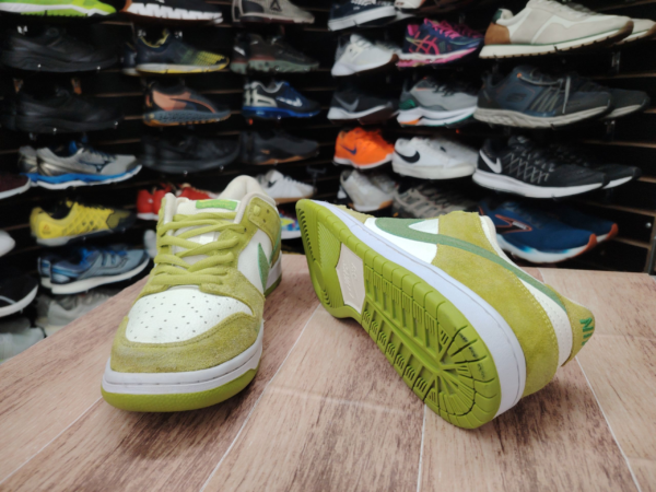 NIke SB Dunk Low. Talla 9.5