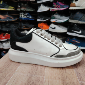 Alexander MCQueen Talla 8.5