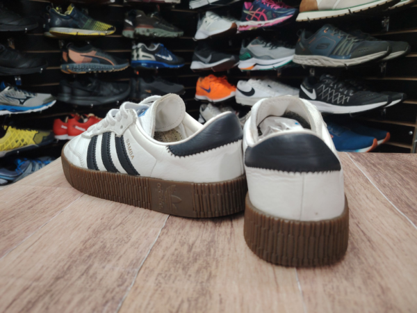 Adidas Samba Plataforma. Talla 6.5