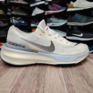 Nike Talla 8