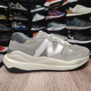 New Balance. Talla 6.5