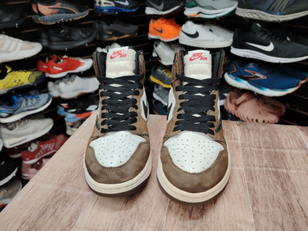 Nike Air Jordan 1 high Travis Scott Talla 7.5 - Imagen 2
