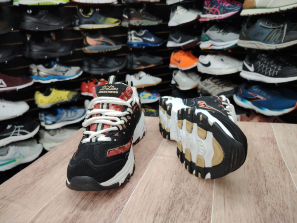 Skechers. Talla 6