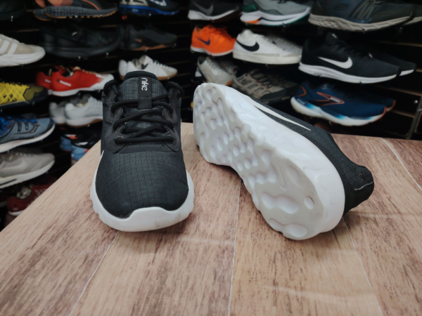 Nike Explore Talla 7 - Imagen 3