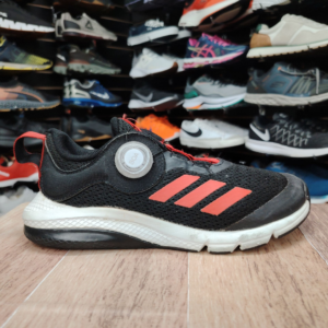 Adidas Active Flex. Talla 3.5