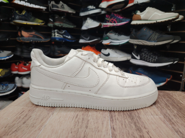 Nike Air Force ONe AF1. Talla 8