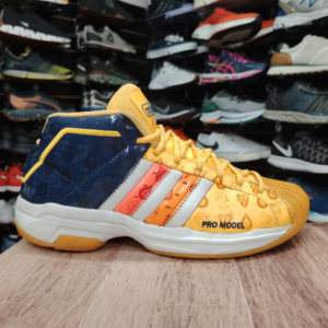 Adidas pro model Basketball Talla 8.5