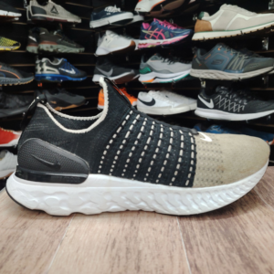 Nike Phanthon. Talla 8.5