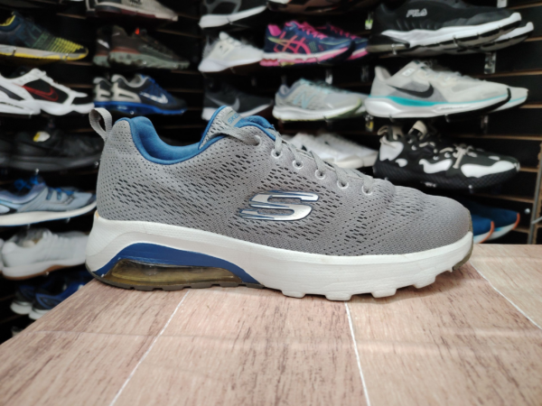 Skechers. Talla 8