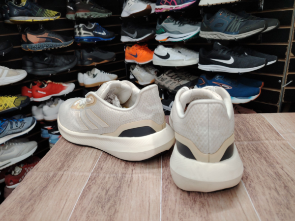 Adidas Runfalcon 3. Talla 8