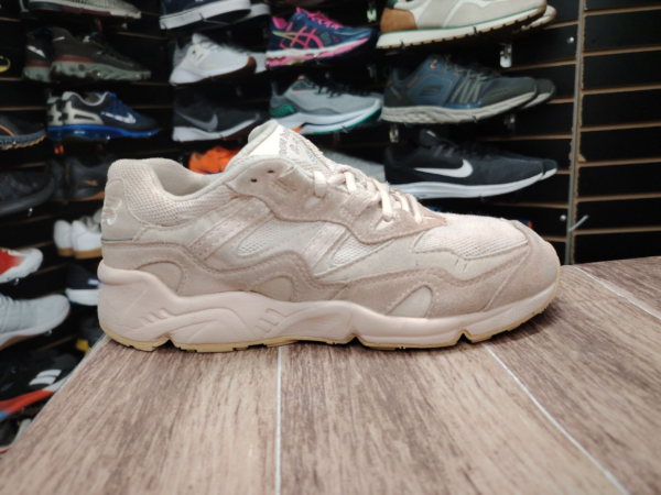 New Balance 850. Talla 5.5