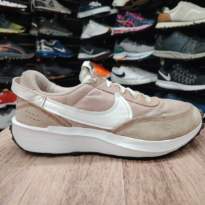 Nike Waffle. Talla 7.5