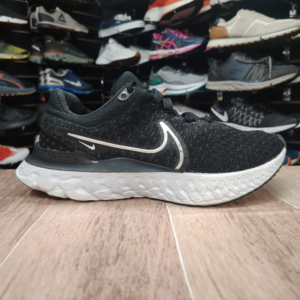 Nike React. Talla 7