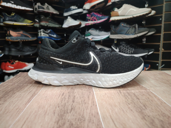 Nike React. Talla 7
