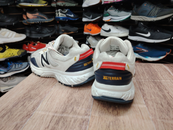 New Balance 510. talla 5.5 - Imagen 2