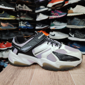 Skechers. Talla 5