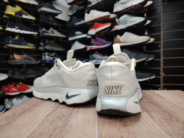 Nike Gore Tex. Talla 8