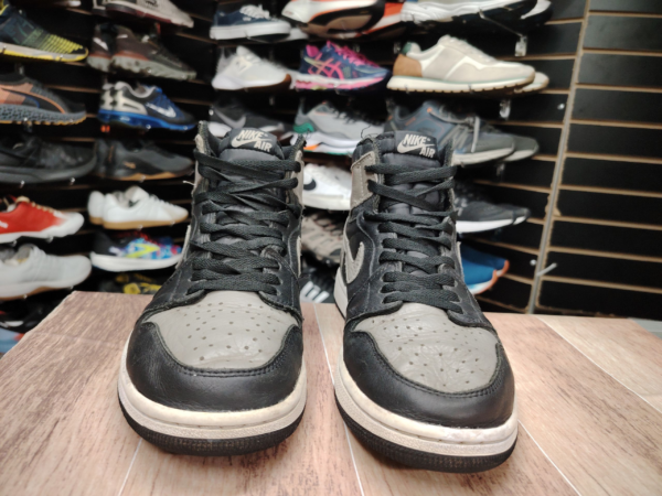 Nike Air Jordan 1 High. Talla 8.5