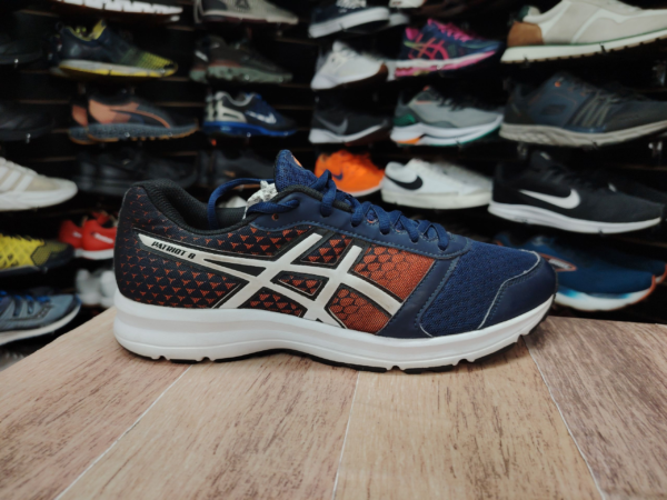Asics Talla 7.5