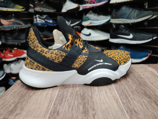 Nike superRep Talla 5.5