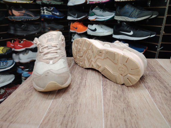 New Balance 850. Talla 5.5
