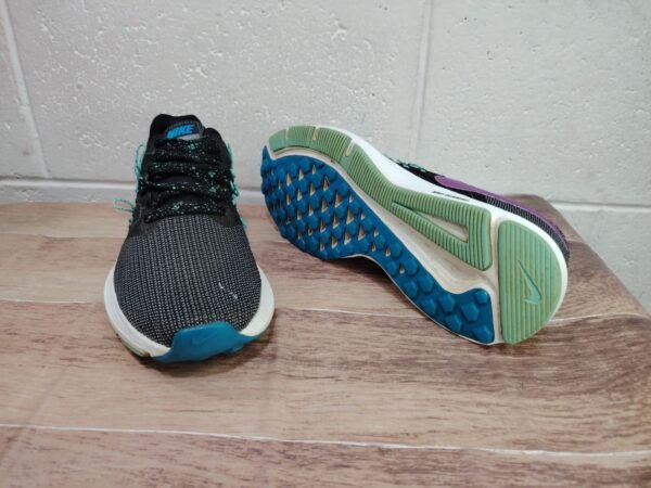 Nike. Talla 8