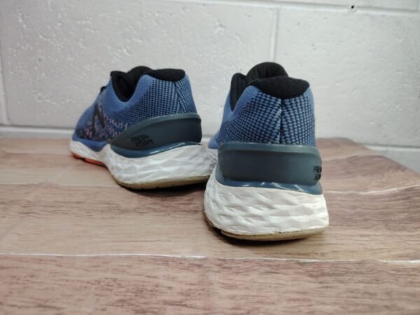 New Balance. Talla 8